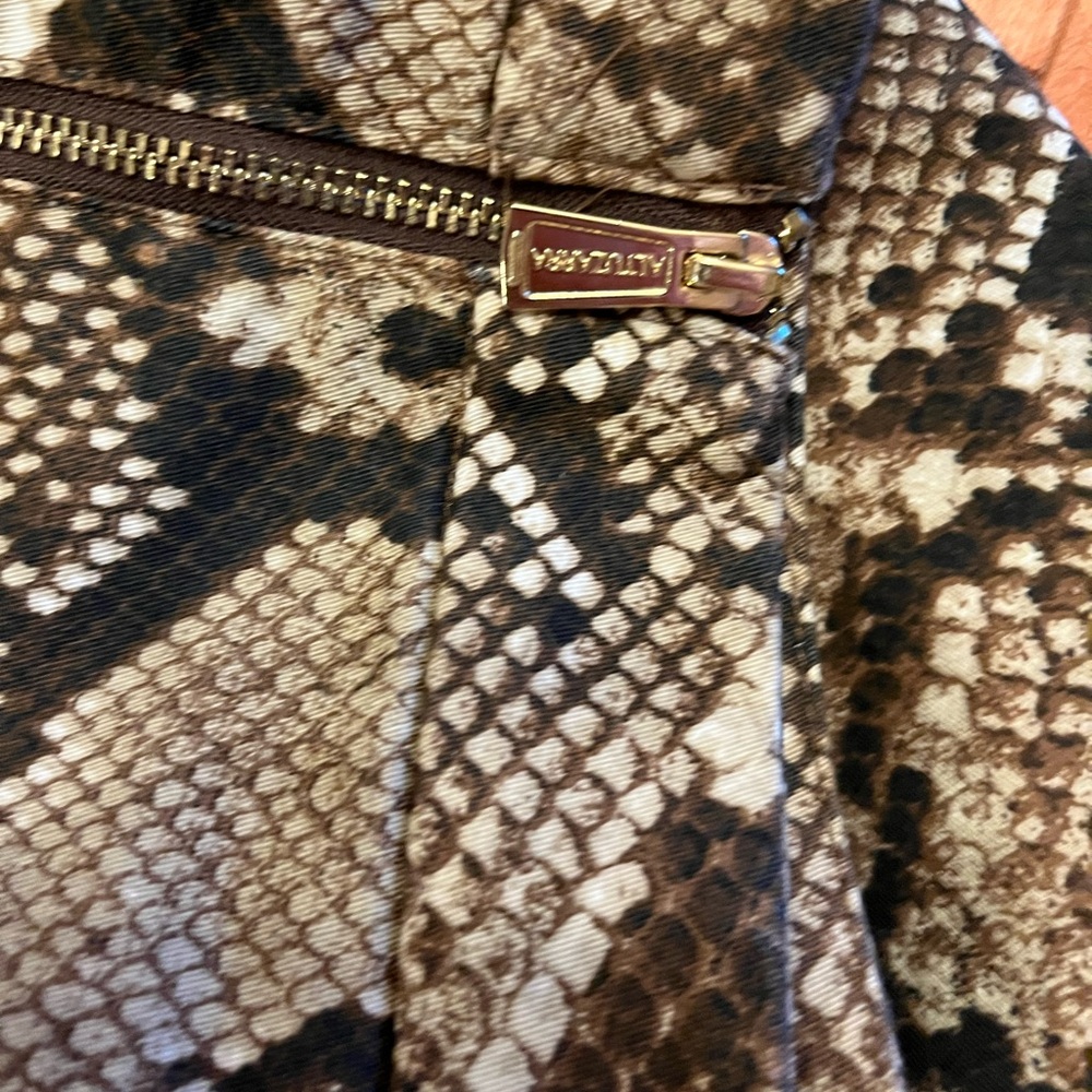 Altuzarra snake print lined skirt with front slit nwot - Picture 7 of 13